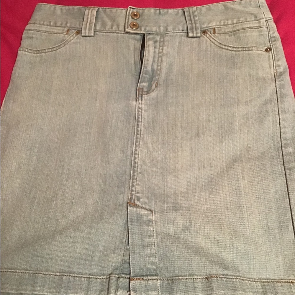 Gap knee length jean skirt